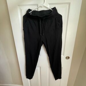 LULULEMON women Black Jogger Pants
